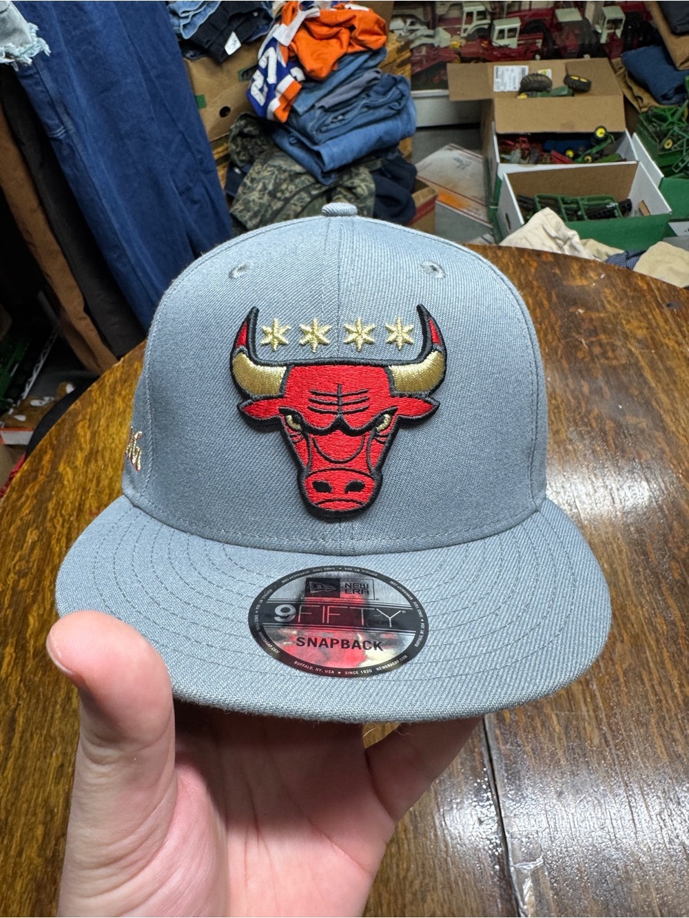 New Era Gray Chicago Bulls 9FIFTY Snapback Hat with Red & Gold Logo